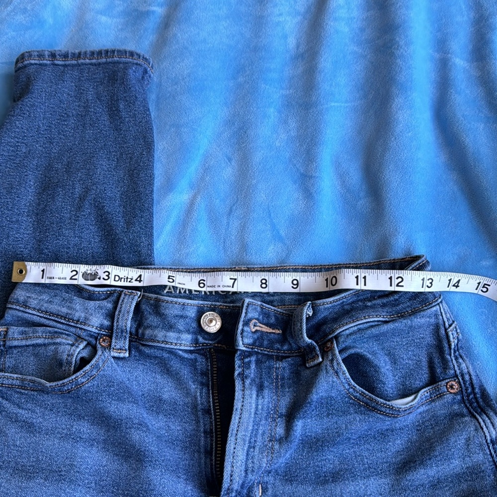 🥶AMERICAN EAGLE MOM JEANS - Picture 7 of 9